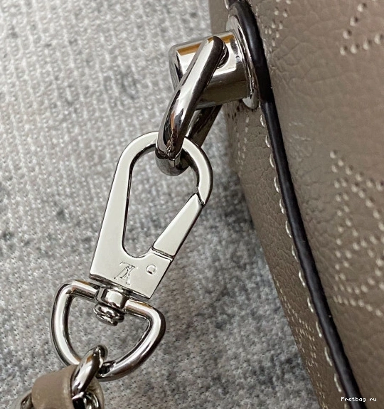 First bag ru PM VUITTON LOUIS WHY KNOT 0806